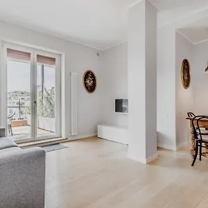 L'attico Con Terrazza In Corso Francia Roma